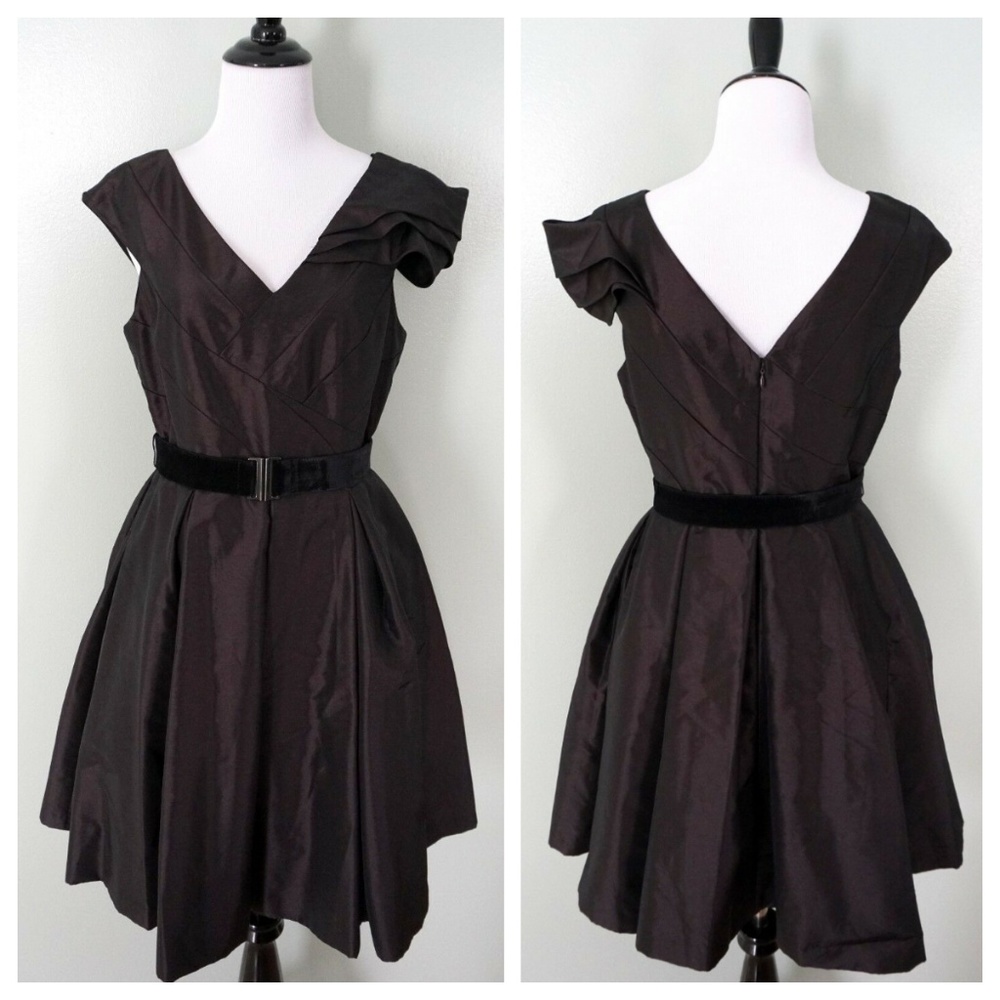 JESSICA SIMPSON Black V-Neck Belted Formal Dress